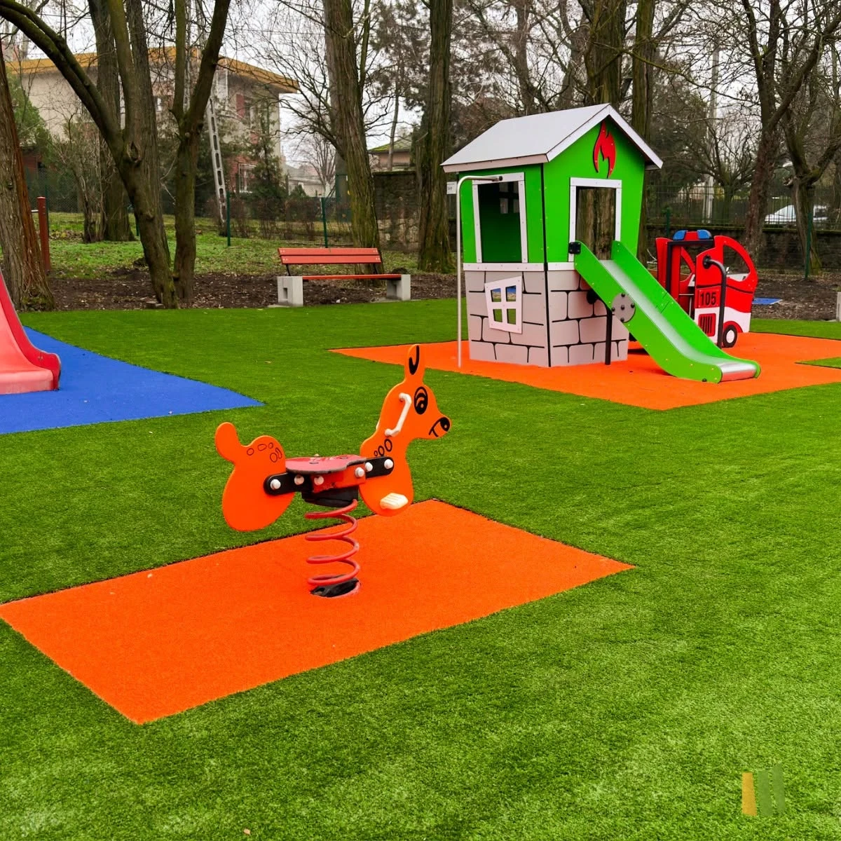 Tápió téri Játszótér és Szabadidőpark – műfüves sportpark | Prémium Pázsit - tapio ter jatszoter rugos jatek mufu